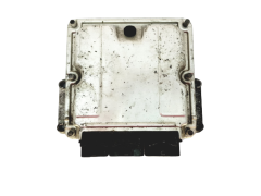Calculateur 0281011325 8200309318 8200309329 Renault Bosch 20702