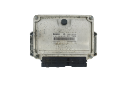 Calculateur 0281010442 8200126983 8200049306 Renault Bosch 40863