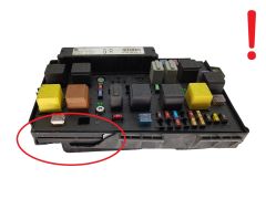 Calculateur 13206745 5DK008668-32 Opel GM Bosch 20505
