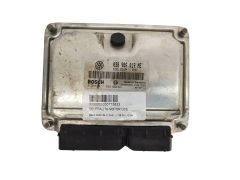 Calculateur 038906019NE 0281011824 Seat Bosch 3644