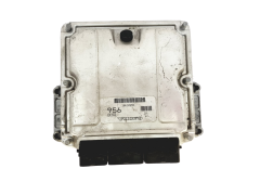 Calculateur 0281010440 8200065994 Volvo Bosch 26074