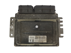 Calculateur Nissan MEC32-040 L4 YX Hitachi 1067