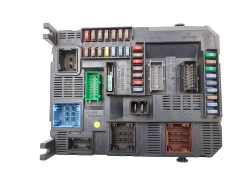 Calculateur Citroen Peugeot BSI N02 9678355880 Calculateur Citroen Peugeot BSI N02 9678355880