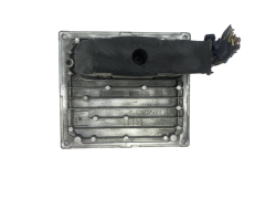 Calculateur Ecu 2U7A-12A650-TE S120977010A Ford Siemens