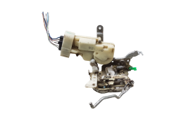 Serrure De Porte Gauche Avant Toyota Yaris 1 Serrure De Porte Gauche Avant Toyota Yaris 1