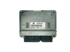 Calculateur 03E906033L 5WP40194 07 VW Siemens 32459
