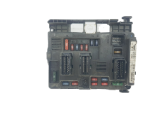 Calculateur T118470003F 9643498880 PSA Siemens 40317 Calculateur T118470003F 9643498880 PSA Siemens 40317