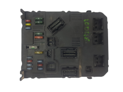 Calculateur BSI E01-00 9653667580 S118085320E PSA Siemens 1828
