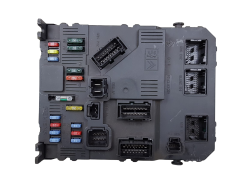 Calculateur BSI E01-00 Citroen Peugeot 9657999680 S118085320F Siemens