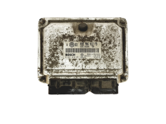 Calculateur 038906012FB 0281010651 VW Bosch 21797