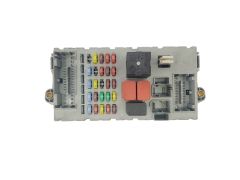 Boîtier Fusibles Fiat 51744898 NPL 46520600 Delphi 40503