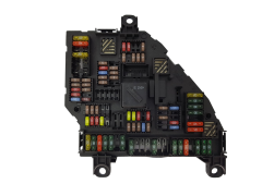 Boîtier Fusibles BMW 9252813-01 3-1703345-1 F 18969