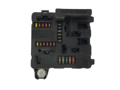 Calculateur UPC X84 N2 8200306032B S118399200E Renault Siemens 2070 Calculateur UPC X84 N2 8200306032B S118399200E Renault Siemens 2070