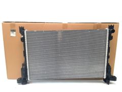 Radiateur Refroidissement Moteur Trafic  Vivaro NV300 Talento 1.6dCi 214103569R