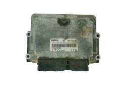 Calculateur Fiat 55185364 0281010337 Bosch 32928