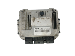Calculateur 0281012589 8200527725 8200527756 Renault Bosch 45789