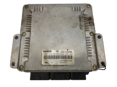 Calculateur Renault 0281010633 8200204834 Bosch
