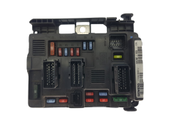Calculateur BSM -B3 T118470003J 9643498880 PSA Siemens 1776 Calculateur BSM -B3 T118470003J 9643498880 PSA Siemens 1776