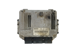 Calculateur 0281011549 8200310863 8200370779 Renault Bosch 37008