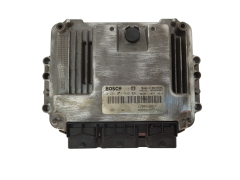 Calculateur 0281011549 8200310863 8200370779 Renault Bosch 3150