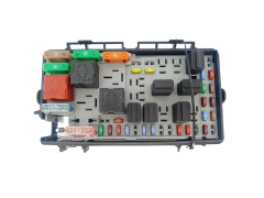 Boîtier Fusibles 13217387 EA Opel  GM 