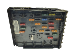 Boîtier Fusibles 3C0937125 6359-2777 VW SEAT Audi 68823
