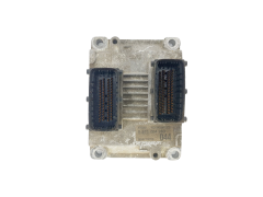 Calculateur Fiat 00467778770 0261204983 Bosch 