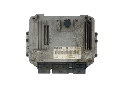 Calculateur 0281011776 8200391966 8200386508 Renault Bosch 42586