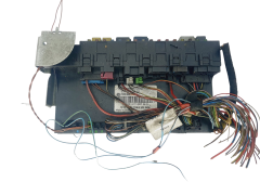 Calculateur 2115455301 5DK008047-27 Mercedes Hella