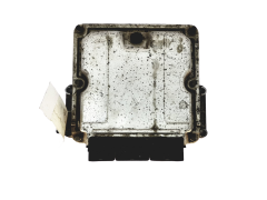 Calculateur 0281011101 8200163528 8200095416 Renault Bosch 24510