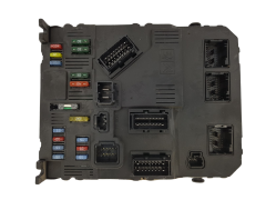Calculateur BSI E02-00 9653667680 S118085220E PSA Siemens 1629