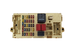Boîtier Fusibles Fiat 46798452 NPL 46758963 20589