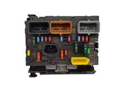 Calculateur BSM-L03-00 9659741780 PSA Delphi 19230 Calculateur BSM-L03-00 9659741780 PSA Delphi 19230
