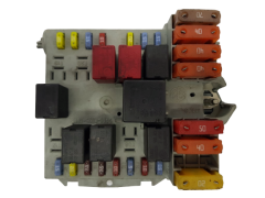 Boîtier Fusibles Alfa Romeo 50504455 Boîtier Fusibles Alfa Romeo 50504455