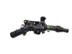 Boitier Thermostat D'eau moteur 110602770R 1.5 DCI Dacia Renault Nissan 0km Boitier Thermostat D'eau moteur 110602770R 1.5 DCI Dacia Renault Nissan 0km