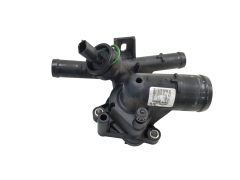 Boitier Thermostat D'eau moteur 8200978549 2.3dCi Master 3 15 000km