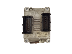 Calculateur 0261207421 24443795 Opel GM Bosch 30679 Calculateur 0261207421 24443795 Opel GM Bosch 30679