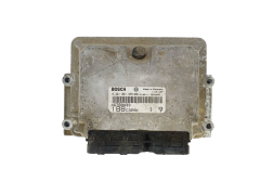 Calculateur Fiat 46789433 0281001955 Bosch 37518