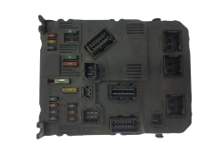 Calculateur BSI F01-00 9649811380 S118085300I PSA Siemens 1923