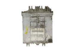 Calculateur 0281001809 7700110647 7700105953 Renault Bosch 36715