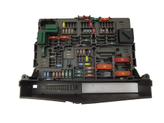 Boîtier Fusibles BMW 9119445-02 18231.000.000A B010106900 19101
