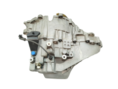 Boîte De Vitesse Nouvelle Original VM1005 7700110712 Renault Safrane 2.0 16v