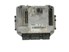 Calculateur 0281011529 8200051608 8200389519 Renault Bosch 46700
