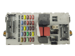 Boîtier Fusibles Fiat 51770486 NPL 46520600 CPL Magneti Marelli