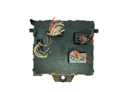 Calculateur BCM-N2 284B15323R 2455874 1 Renault Johnson Controls 31357