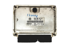 Calculateur 0281011322 038906012GT VW  Bosch 