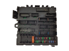 Boîtier Fusibles 12769679 519161301 Saab GM