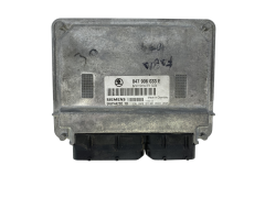 Calculateur 047906033E 5WP44202 10 Skoda Siemens 52394