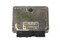 Calculateur 24417167PB 0281010267 Opel Bosch 3427
