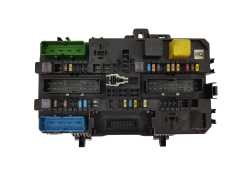 Boîtier Fusibles Opel 13220831 5DK008669-53 GM Hella 18838 Boîtier Fusibles Opel 13220831 5DK008669-53 GM Hella 18838